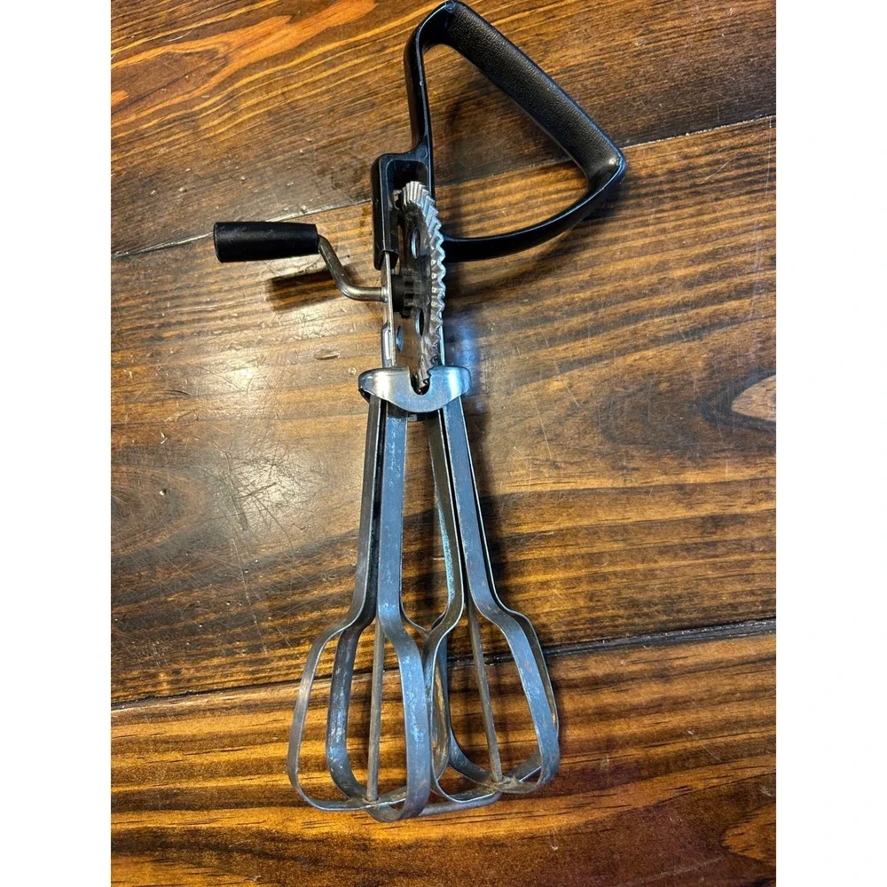 Vintage EKCO Hand Crank Egg Beater Manual Rotary Mixer Black Handle USA Made‎